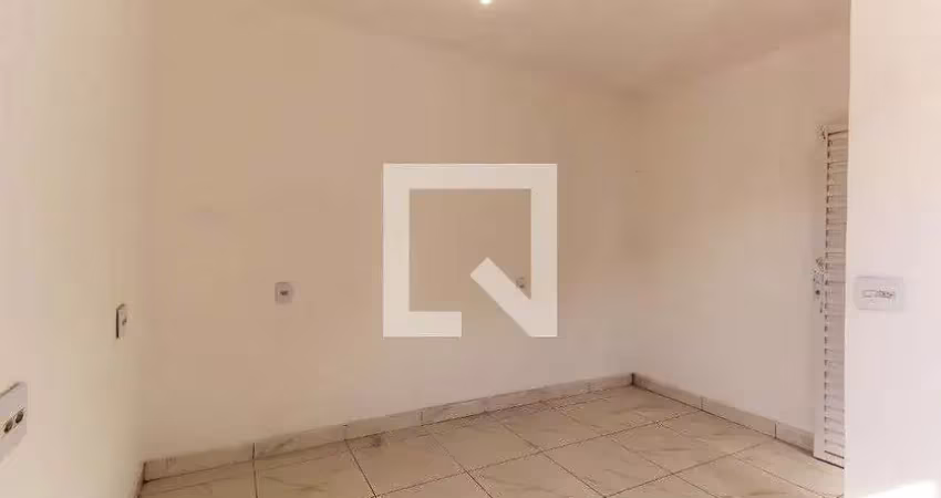 Kitnet / stúdio para aluguel - liberdade, 1 quarto,  15 m² - são paulo