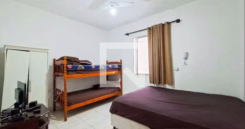 Kitnet / Stúdio para alugar na Rua Itararé, Guilhermina, Praia Grande