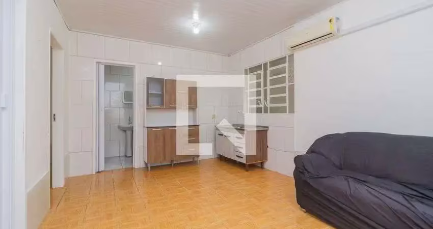 Casa para aluguel - medianeira, 2 quartos,  60 m² - porto alegre