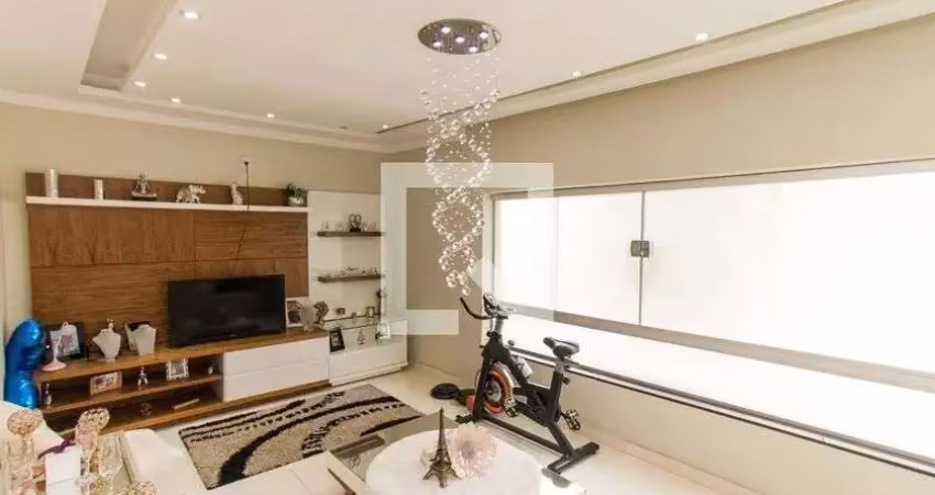 Casa com 4 quartos para alugar na Rua Eli, Vila Maria, São Paulo
