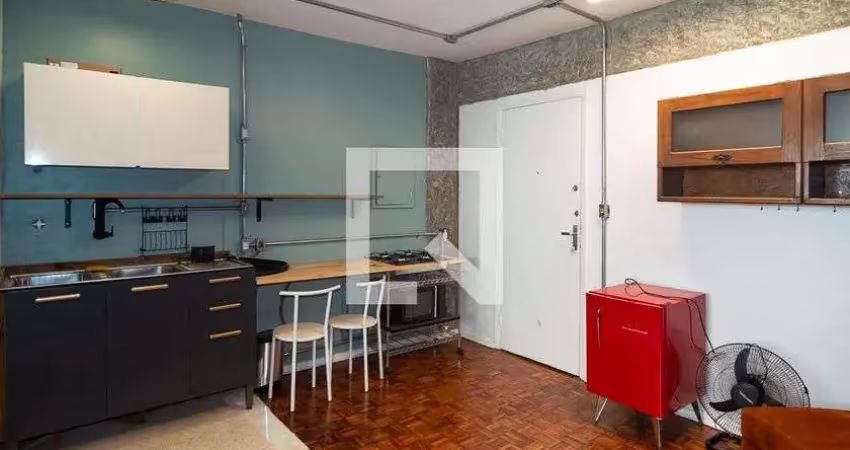 Apartamento para alugar na Rua Frei Caneca, Consolação, São Paulo