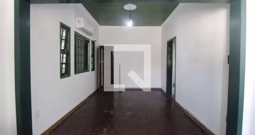 Casa para aluguel - chácara das pedras , 2 quartos,  350 m² - porto alegre