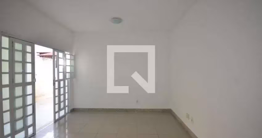 Casa para aluguel - campo grande, 2 quartos,  100 m² - rio de janeiro