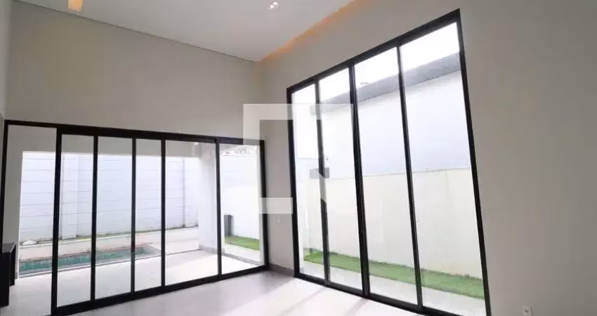 Casa / sobrado em condomínio para aluguel - granja marileusa, 4 quartos,  218 m² - uberlândia