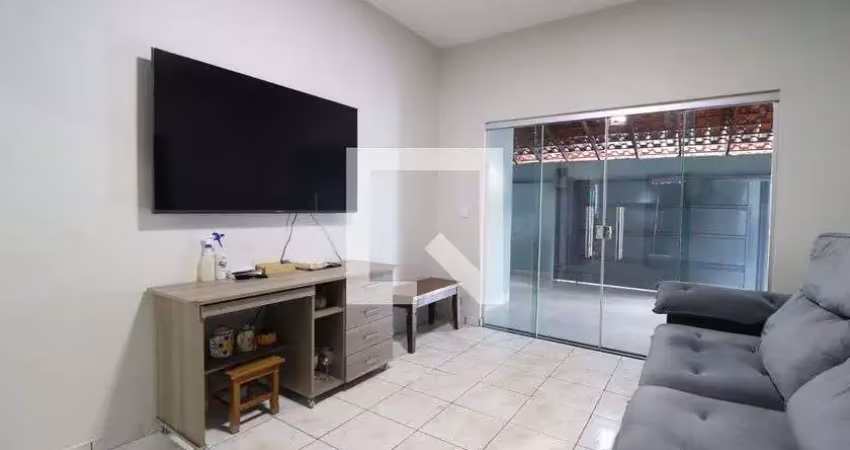 Casa para aluguel - jardim das palmeiras, 3 quartos,  186 m² - uberlândia