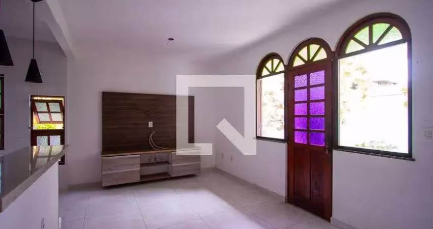 Casa / sobrado em condomínio para aluguel - itaipu, 2 quartos,  81 m² - niterói