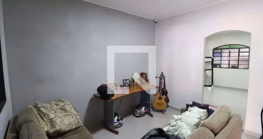 Casa para aluguel - brasil, 2 quartos,  150 m² - uberlândia