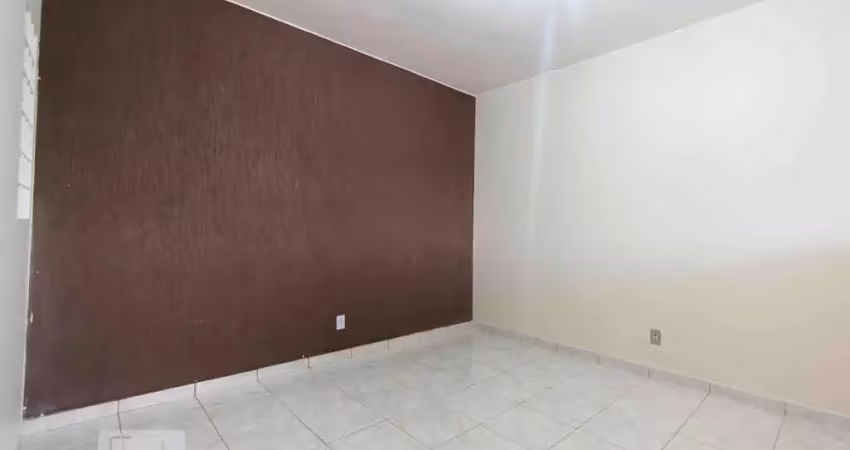 Casa para aluguel - taguatinga, 2 quartos,  40 m² - brasília