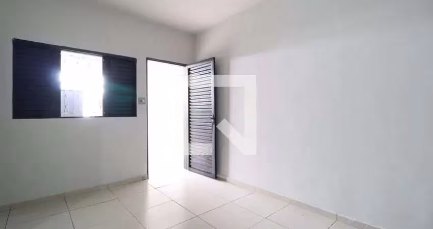 Casa para aluguel - santa mônica, 3 quartos,  85 m² - uberlândia