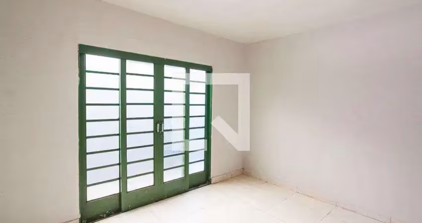 Casa para aluguel - jardim das palmeiras, 3 quartos,  150 m² - uberlândia