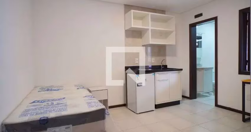 Kitnet / stúdio para aluguel - saco dos limões, 1 quarto,  15 m² - florianópolis
