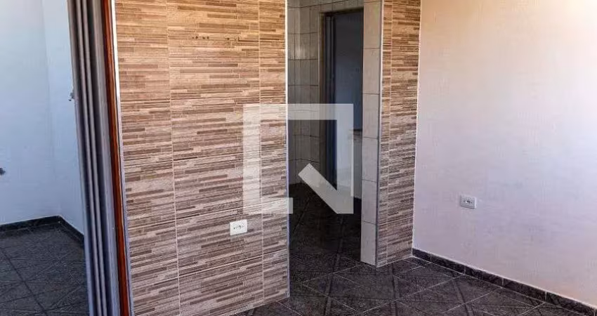 Casa para aluguel - bandeiras, 2 quartos,  55 m² - osasco