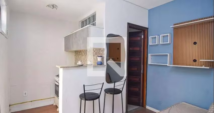 Kitnet / stúdio para aluguel - cantagalo, 1 quarto,  12 m² - niterói