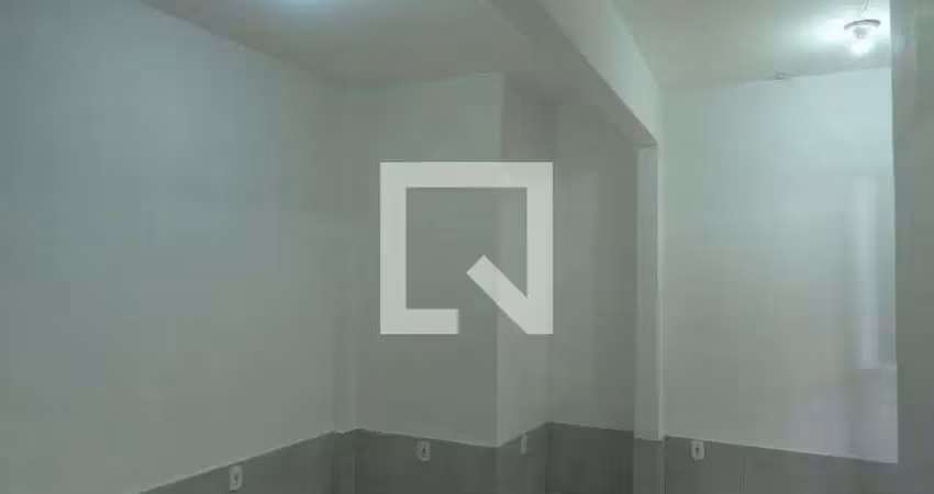 Kitnet / stúdio para aluguel - penha circular, 1 quarto,  19 m² - rio de janeiro