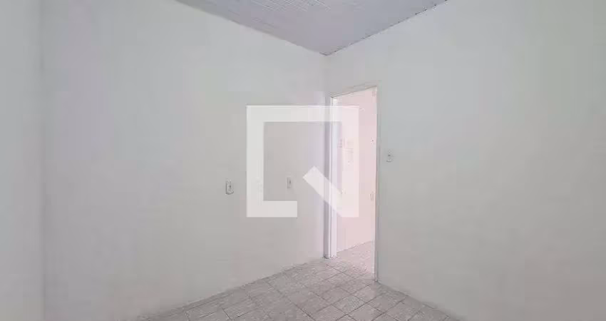 Casa com 1 quarto para alugar na Rua Bento Sabino dos Reis, Vila Ema, São Paulo