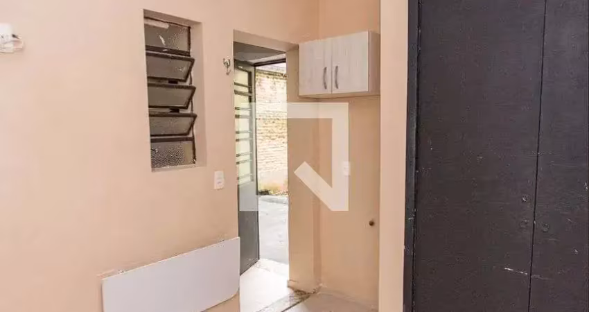 Kitnet / stúdio para aluguel - cambuci, 1 quarto,  15 m² - são paulo