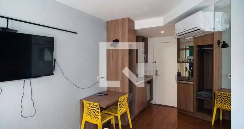 Kitnet / Stúdio para alugar na Viaduto Nove de Julho, Consolação, São Paulo