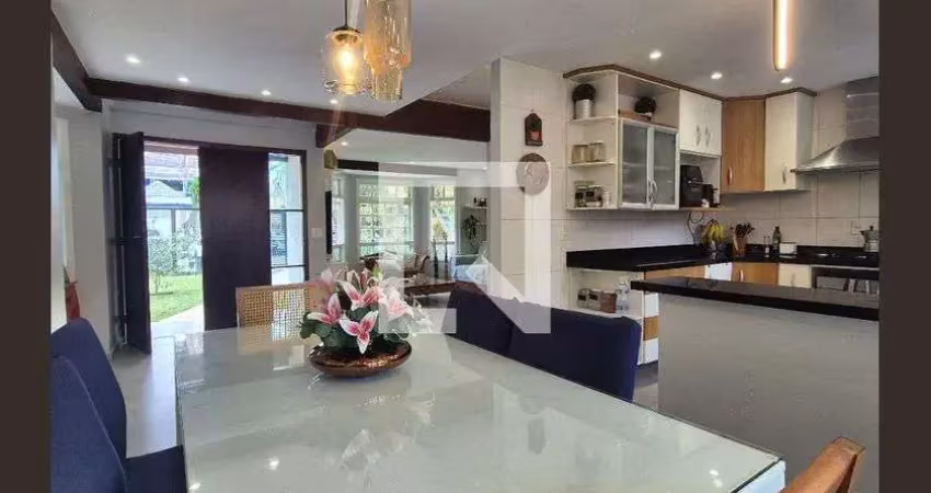 Casa / sobrado em condomínio para aluguel - recreio, 3 quartos,  300 m² - rio de janeiro