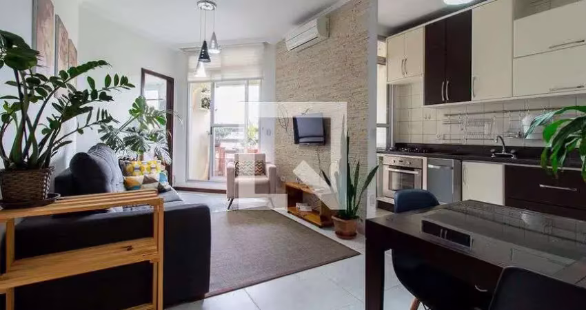 Apartamento para aluguel - centro, 2 quartos,  54 m² - curitiba
