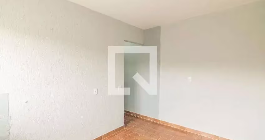 Casa para aluguel - vila luzita, 1 quarto,  25 m² - santo andré