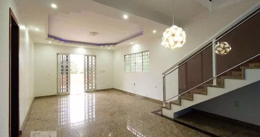 Casa para aluguel - campo grande, 5 quartos,  450 m² - rio de janeiro