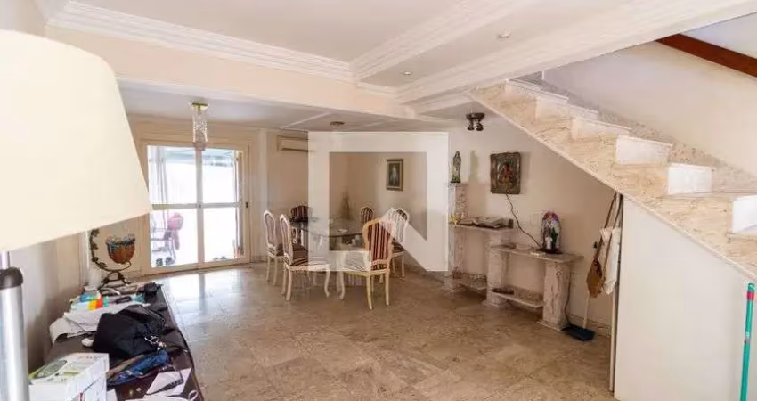 Casa / sobrado em condomínio para aluguel - cristal , 2 quartos,  310 m² - porto alegre