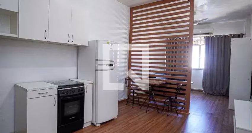 Kitnet / stúdio para aluguel - centro , 1 quarto,  36 m² - niterói