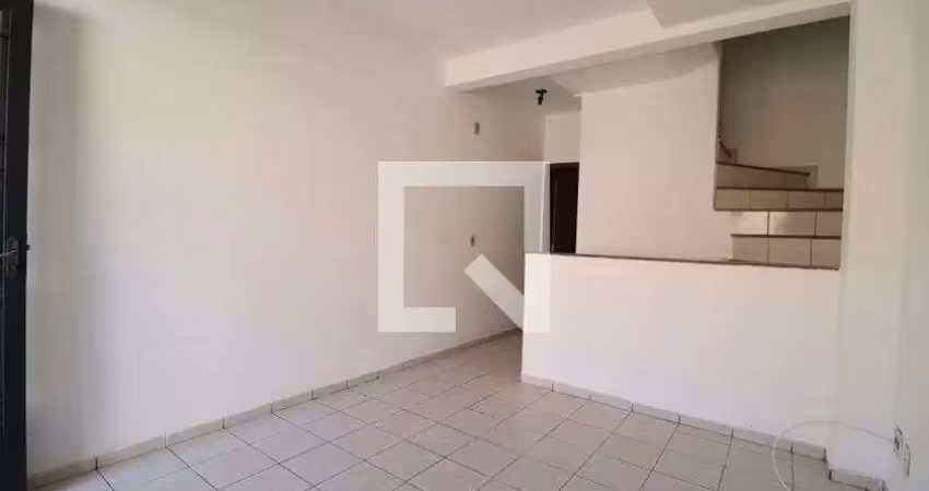 Casa para aluguel - santa mônica, 2 quartos,  70 m² - uberlândia