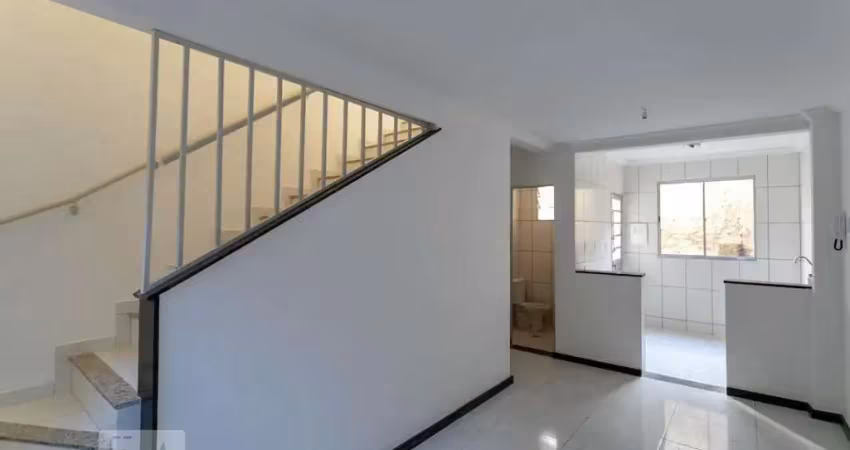 Casa para aluguel - céu azul, 2 quartos,  57 m² - belo horizonte