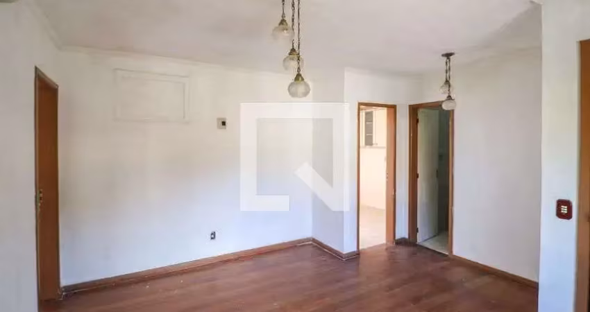 Casa para aluguel - medianeira, 2 quartos,  400 m² - porto alegre