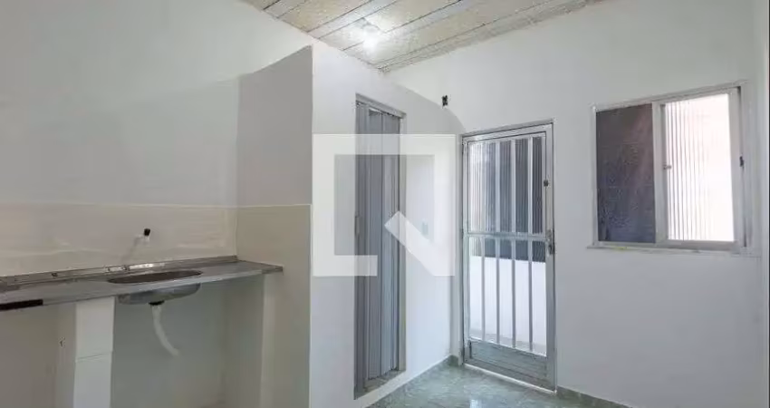 Kitnet / stúdio para aluguel - jacarepaguá, 1 quarto,  25 m² - rio de janeiro