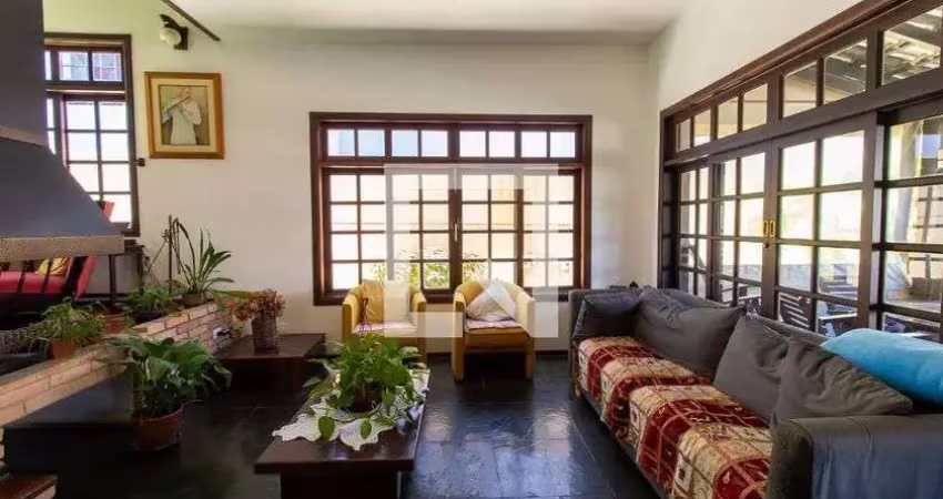Casa / sobrado em condomínio para aluguel - jardim barbacena, 3 quartos,  220 m² - cotia
