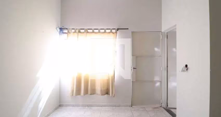 Kitnet / stúdio para aluguel - santa mônica, 1 quarto,  42 m² - uberlândia