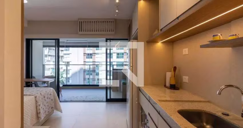 Kitnet / stúdio para aluguel - moema, 1 quarto,  30 m² - são paulo