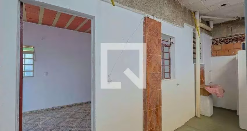 Casa para aluguel - santa efigênia, 1 quarto,  50 m² - belo horizonte