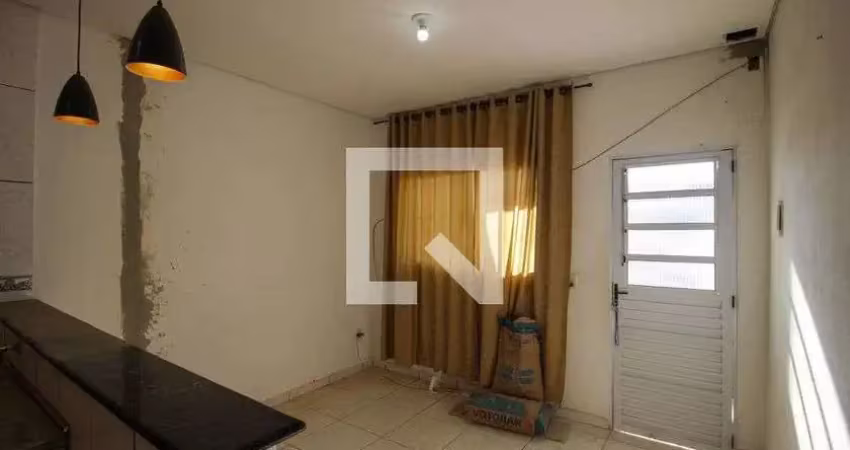 Casa para aluguel - jardim maria antônia prado, 2 quartos,  55 m² - sorocaba