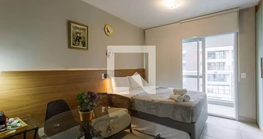 Apartamento com 1 quarto para alugar na Avenida Ibirapuera, Moema, São Paulo