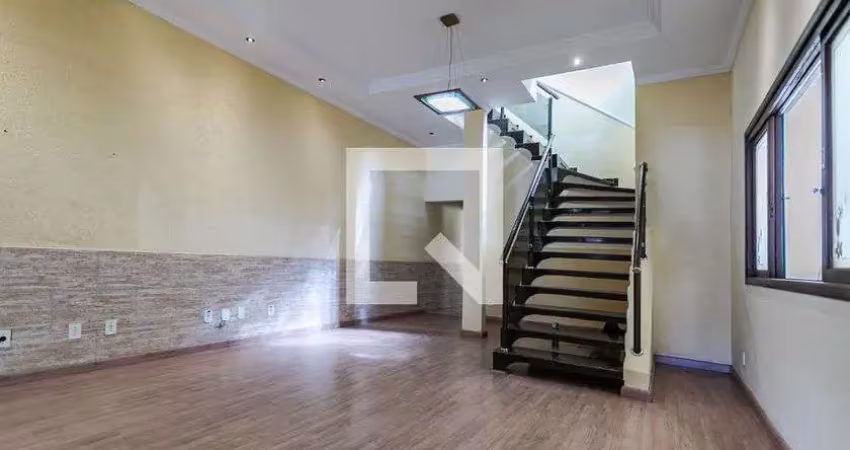 Casa / sobrado em condomínio para aluguel - cezar de souza, 3 quartos,  239 m² - mogi das cruzes