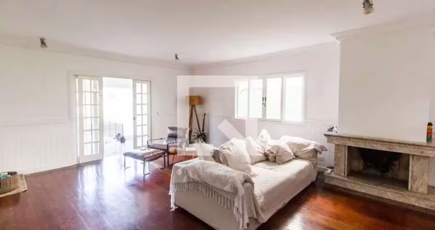 Casa / sobrado em condomínio para aluguel - alphaville, 3 quartos,  268 m² - santana de parnaíba