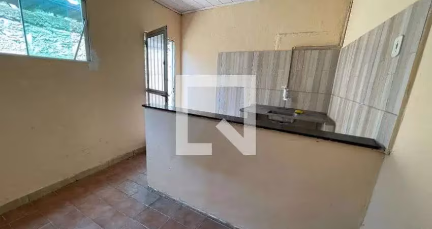 Casa para aluguel - vila leopoldina, 1 quarto,  50 m² - duque de caxias