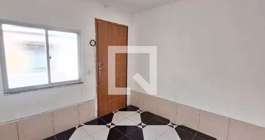 Casa para aluguel - saracuruna, 1 quarto,  200 m² - duque de caxias