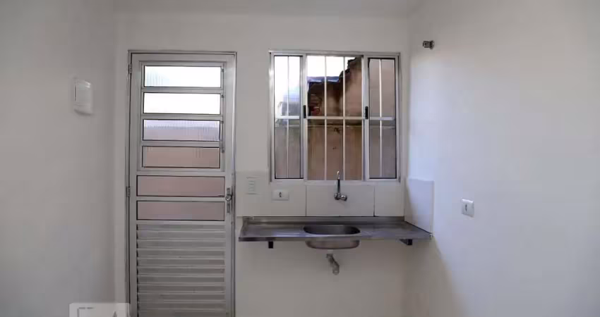 Casa para aluguel - chácara agrindus, 1 quarto,  30 m² - taboão da serra