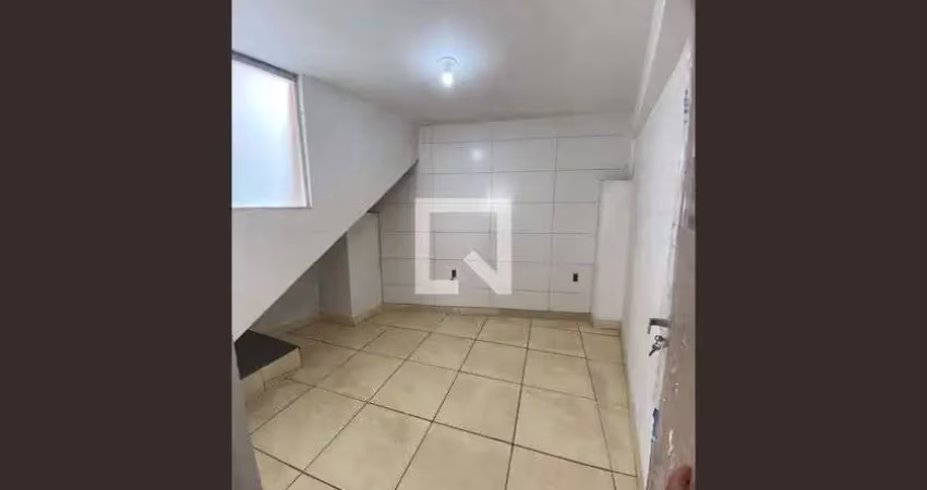 Casa para aluguel - petrolândia, 2 quartos,  50 m² - contagem