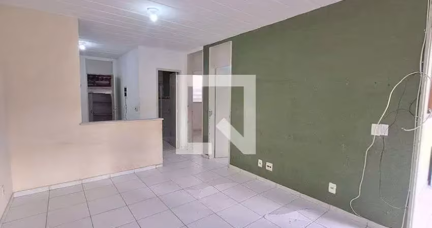 Casa para aluguel - saracuruna, 1 quarto,  80 m² - duque de caxias