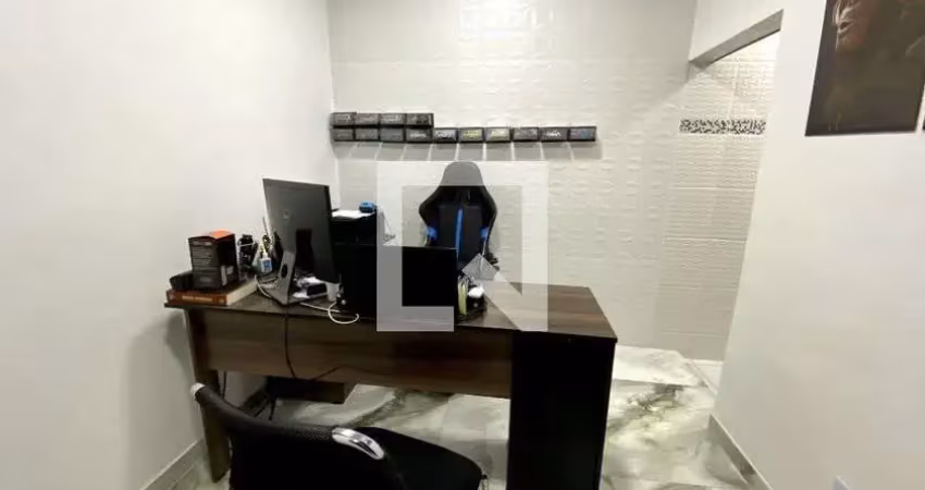 Casa para aluguel - centenário, 1 quarto,  25 m² - duque de caxias