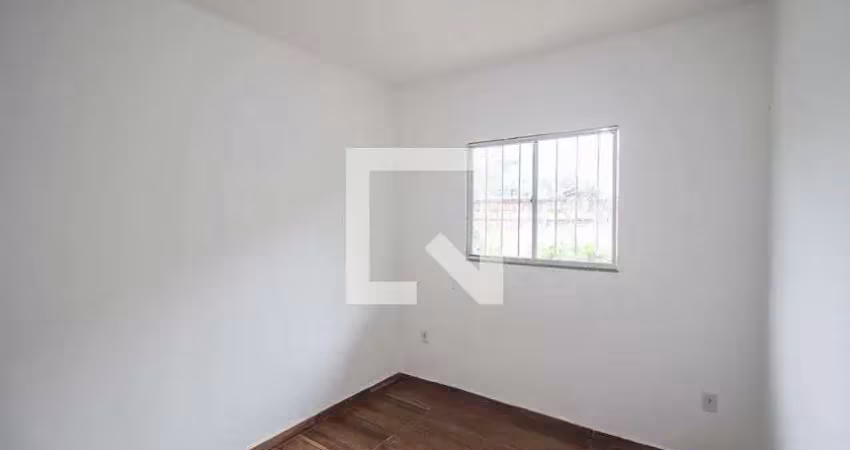 Kitnet / stúdio para aluguel - heliópolis, 1 quarto,  30 m² - belford roxo