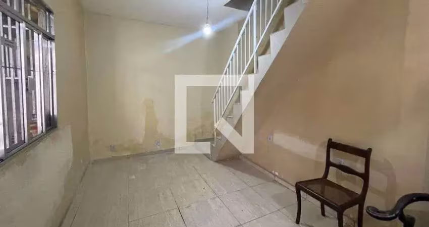 Casa para aluguel - centenário, 2 quartos,  60 m² - duque de caxias