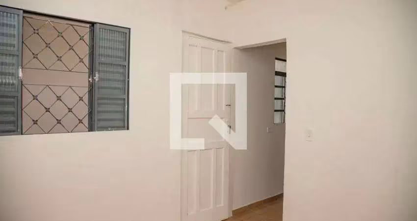 Casa para aluguel - canhema, 1 quarto,  27 m² - diadema