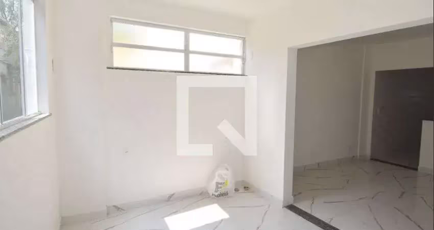 Casa para aluguel - centro, 1 quarto,  60 m² - duque de caxias