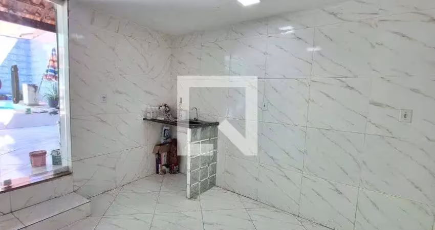 Casa para aluguel - jardim primavera, 1 quarto,  40 m² - duque de caxias